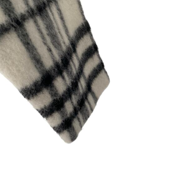 Nicholas Wool Plaid White Black Top Sweater size 10 Boxy Fit - Picture 3 of 8